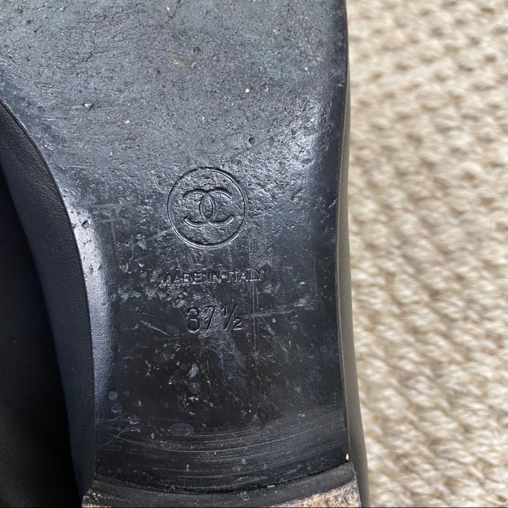 SOLD Authentic Chanel black and silver ballet flats - Picture 11 of 12